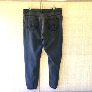 Melissa McCarthy Seven7 Jeans